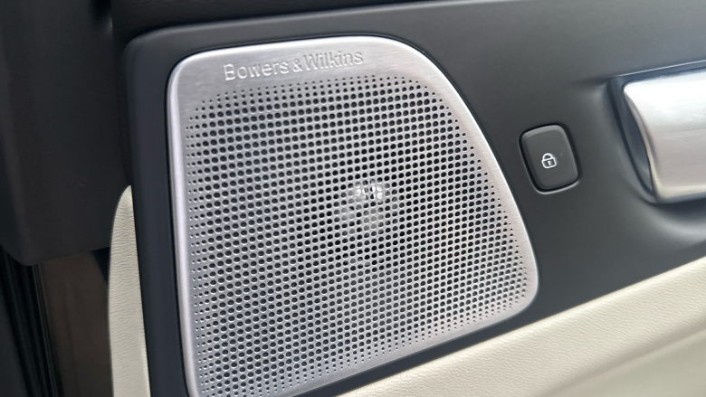 Volvo XC60 2.0 B5P Ultimate Dark 5dr AWD Geartronic Petrol Estate